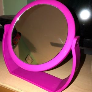 Vanity mirror
